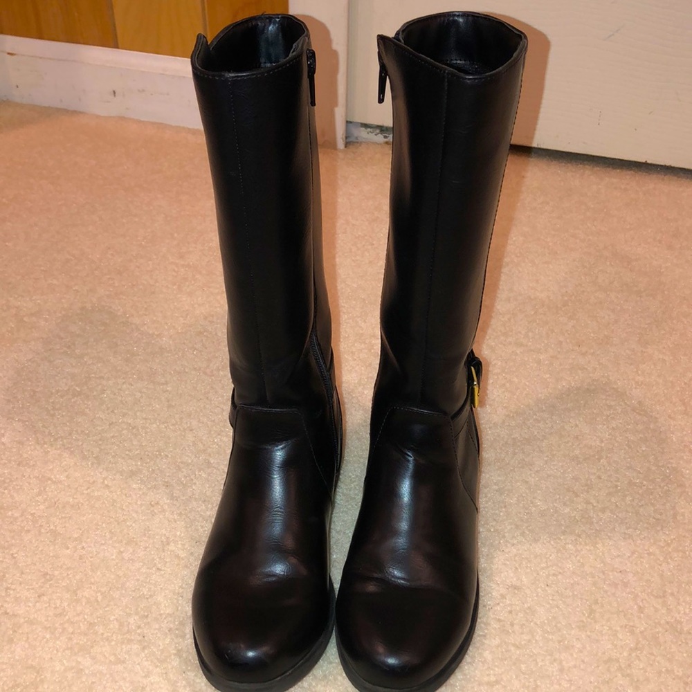 Girls Size 2 Black riding boot